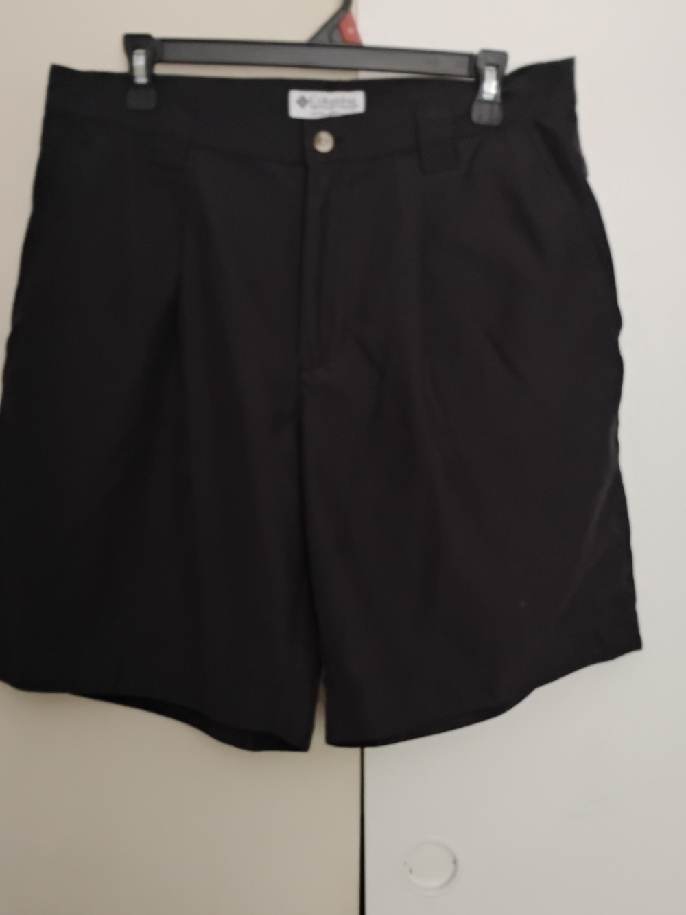 Men's Black Flat-Front Shorts — Classic Everyday Style